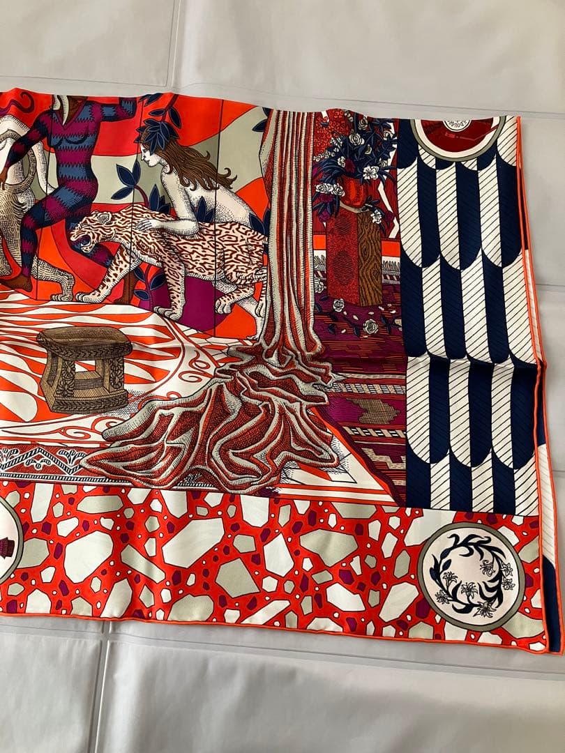 エルメス　HERMES シルクスカーフ 90cm x 90cm