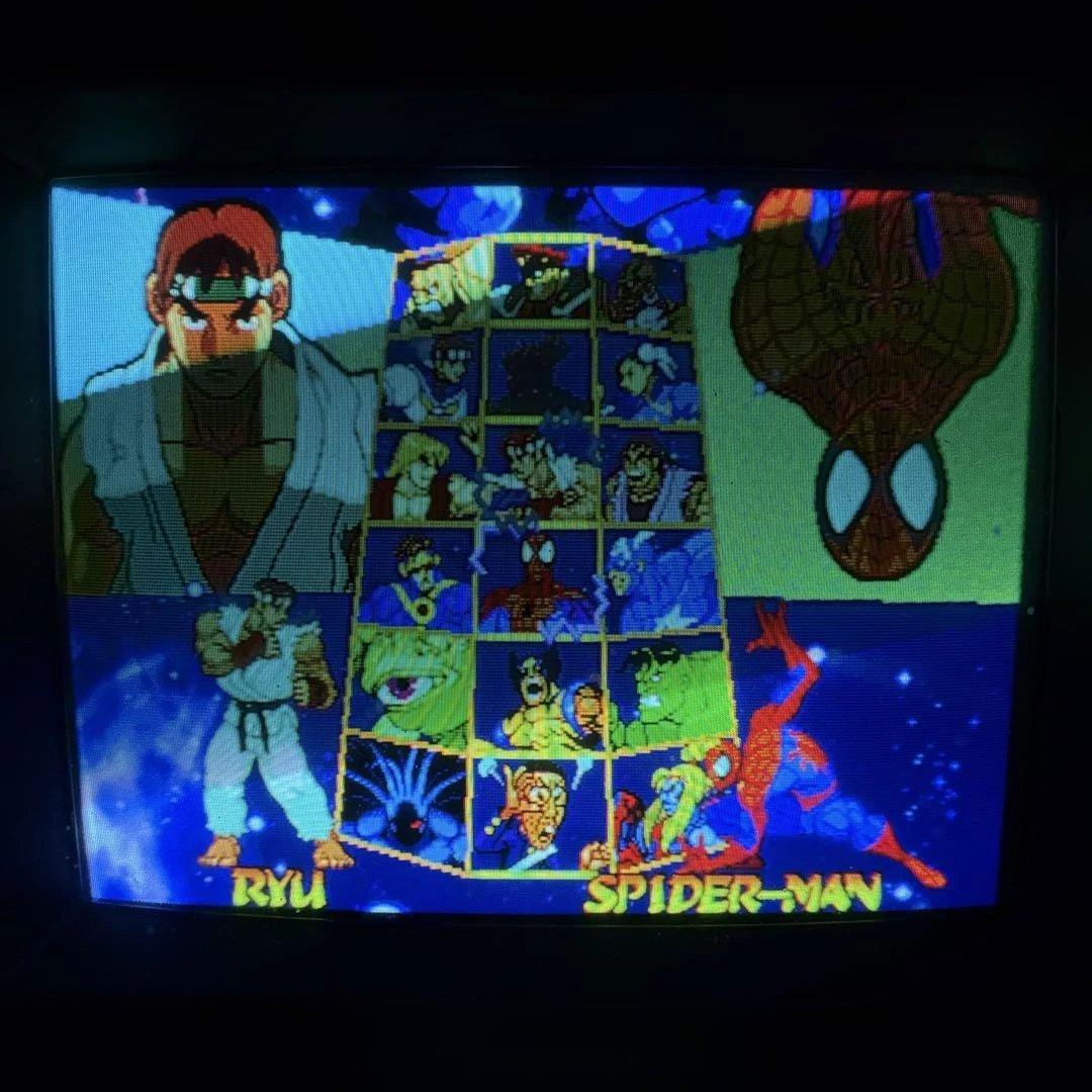 アーケード基板　cps2 マーヴルvsストリートファイター