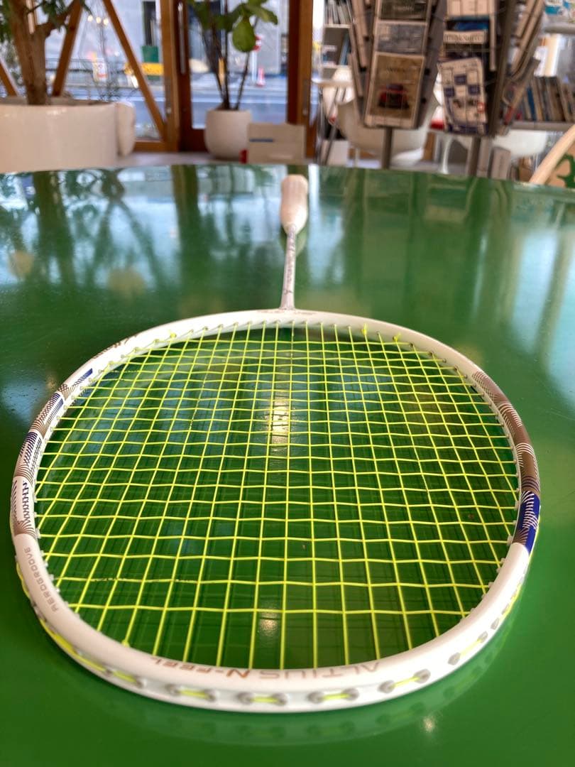 ミズノバドミントンラケット アルティウス N-FEEL ALTIUS 2本超美品