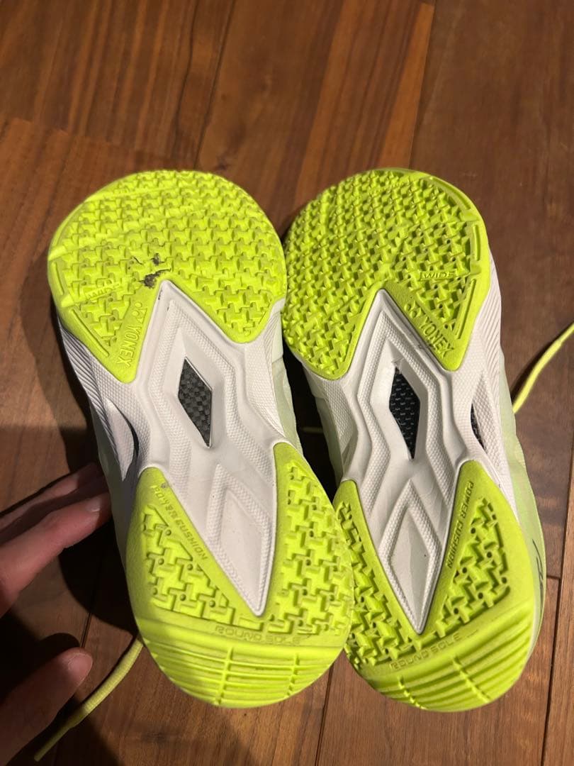 YONEX パワークッションエアラスZワイド SHBAZ2W