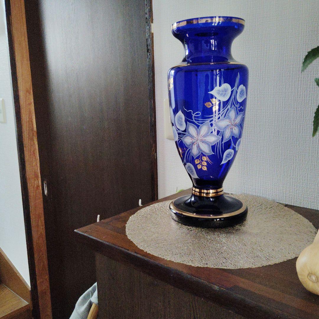 ボヘミアン花瓶　金色ライン縁どり 金白色花柄　ガラス製花瓶　高さ40cm