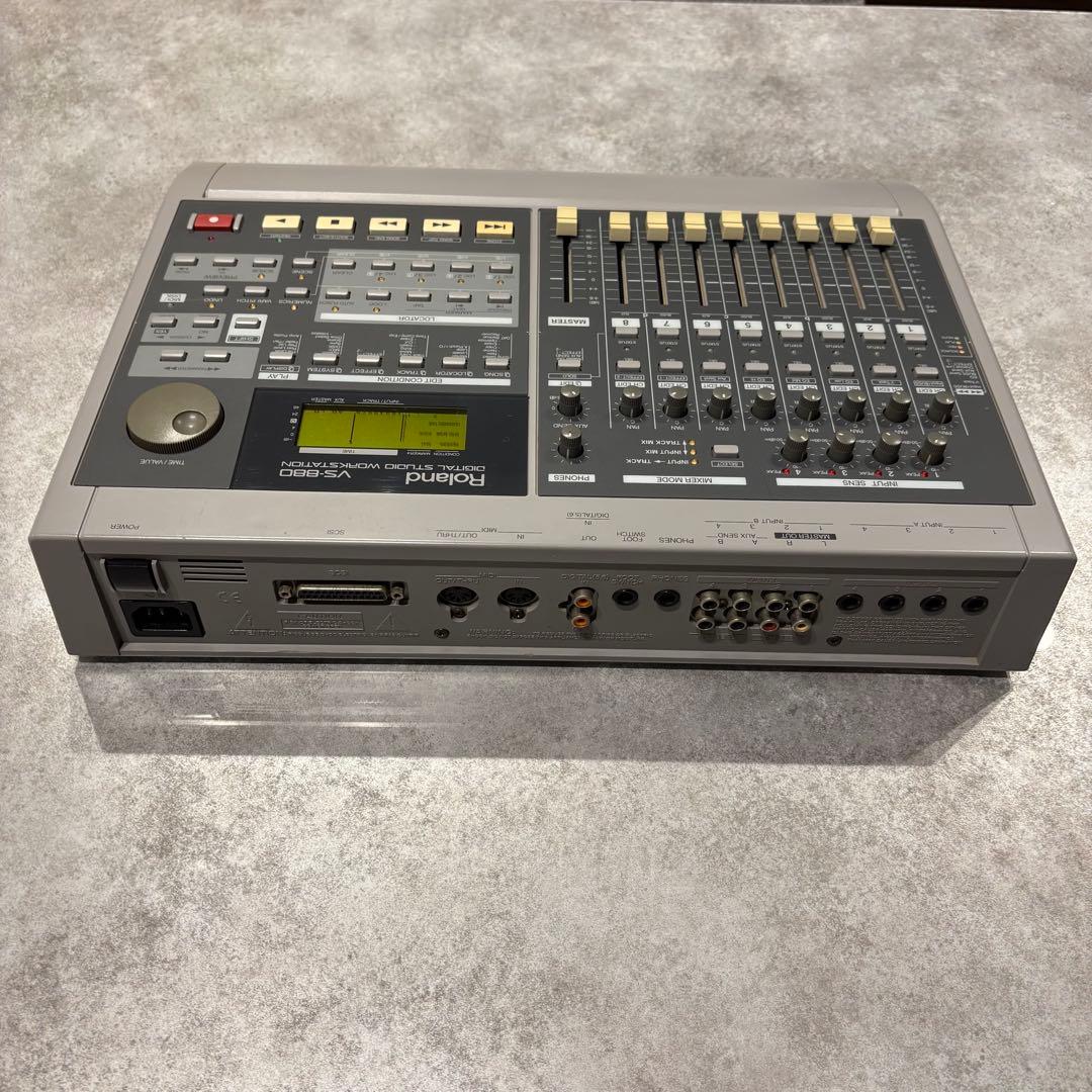 Roland VS-880 デジタルスタジオワークステーション中古