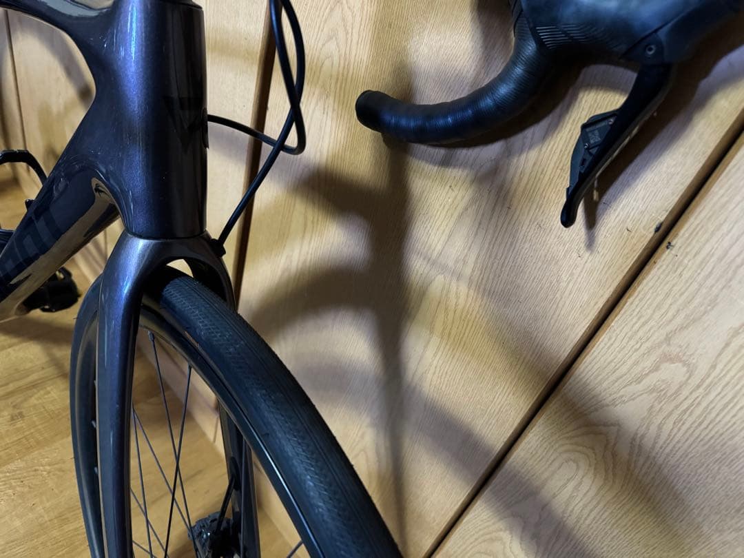 GIANT DEFY ADVANCED 1 2023 年　12速　105Di2