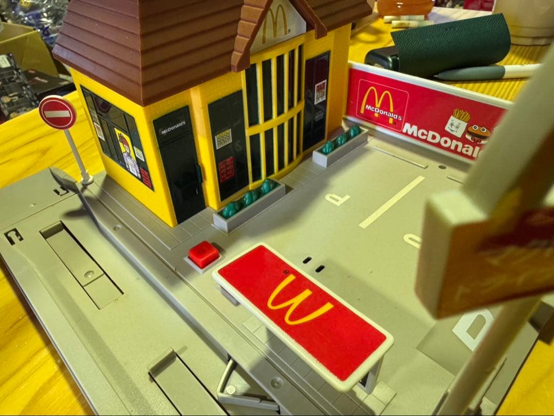 s1709 TOMY マクドナルド ドライブスルー 1995年 モータートミカ