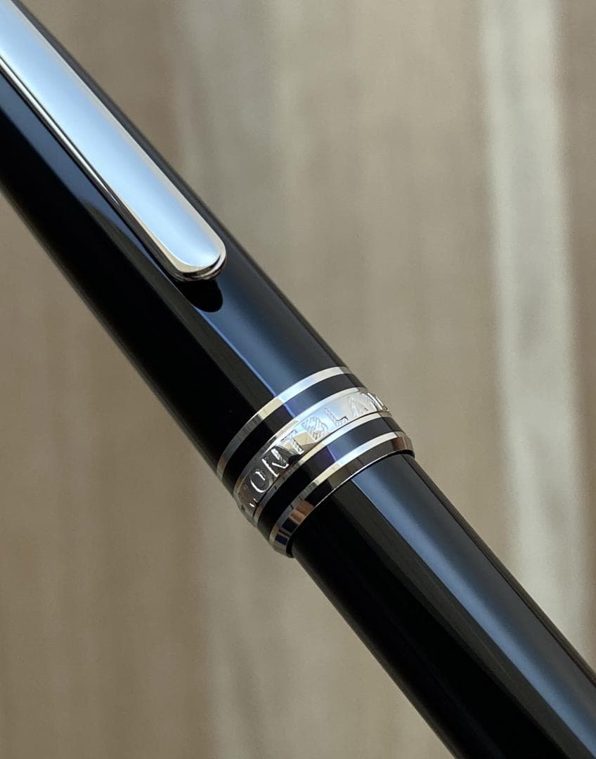 新品同様 現行品 モンブラン P164 プラチナライン クラシック ボールペン