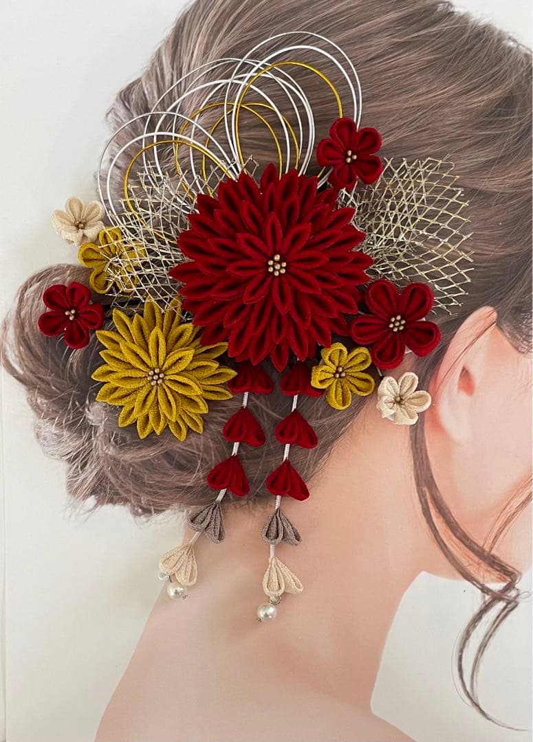 つまみ細工　髪飾り　✴︎結花✴︎紅・グリーン・マスタード　No.378再販2