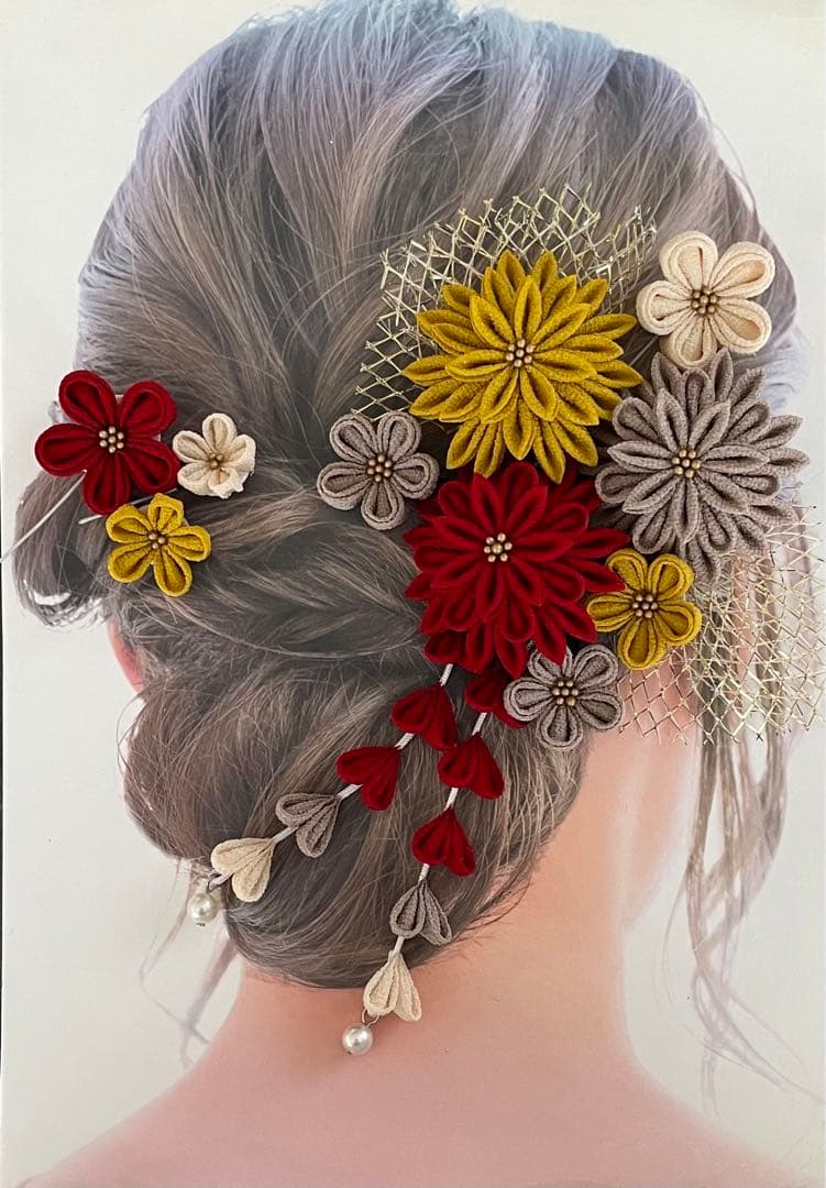 つまみ細工　髪飾り　✴︎結花✴︎紅・グリーン・マスタード　No.378再販2