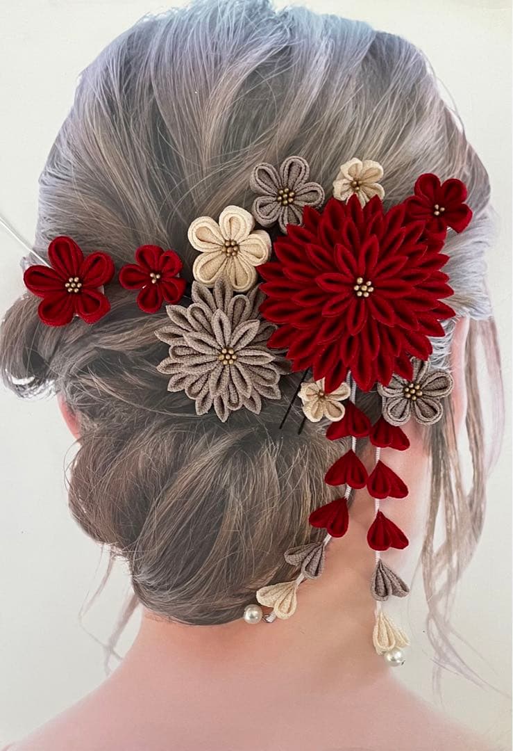 つまみ細工　髪飾り　✴︎結花✴︎紅・グリーン・マスタード　No.378再販2