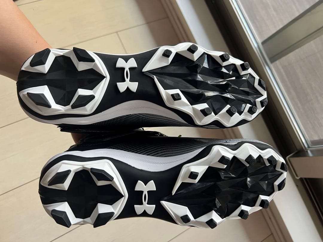 UA Highlight ハンマー フットボールシューズ
