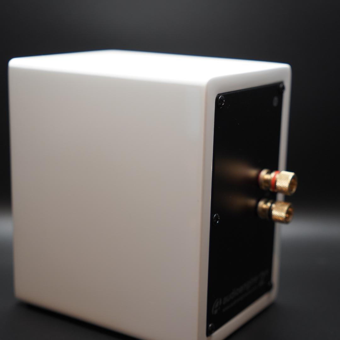 Audioengine A2+ ホワイト ＆ Kanto スタンド｜美品