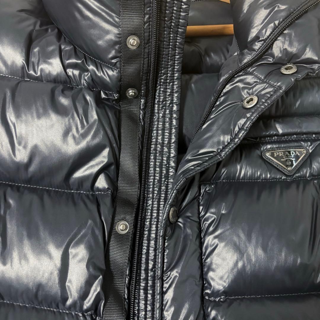 PRADA ダウンベスト　ナイロンジャケット　財布　ダウンジャケット　バッグ