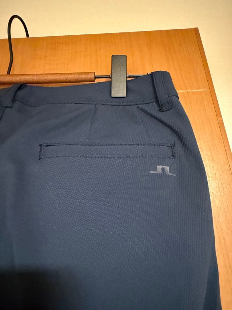 未使用　J.LINDEBERG レディース ゴルフパンツ 36 XS ネイビー