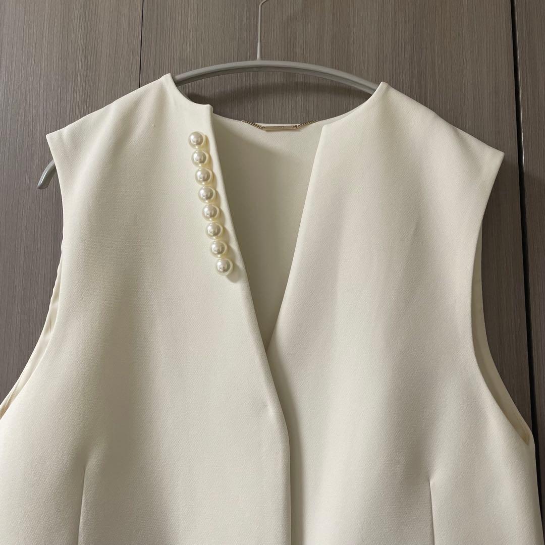 パールネックロングベスト