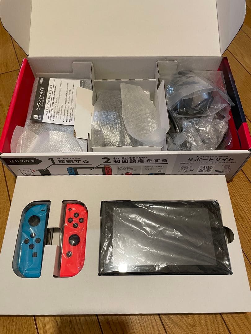 Nintendo Switch 型番HAD-S-KABAA