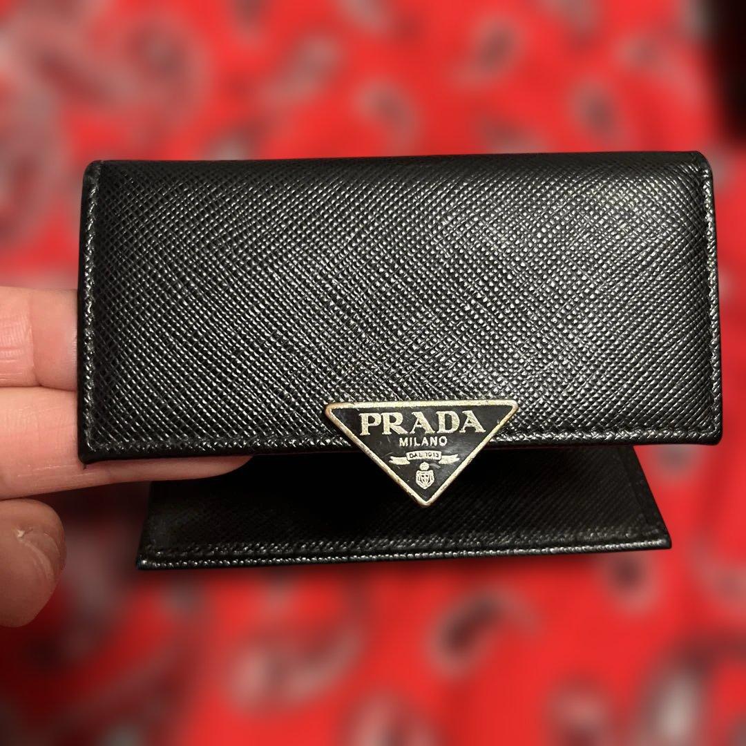 PRADA ブラック キーケース 認証カード付き