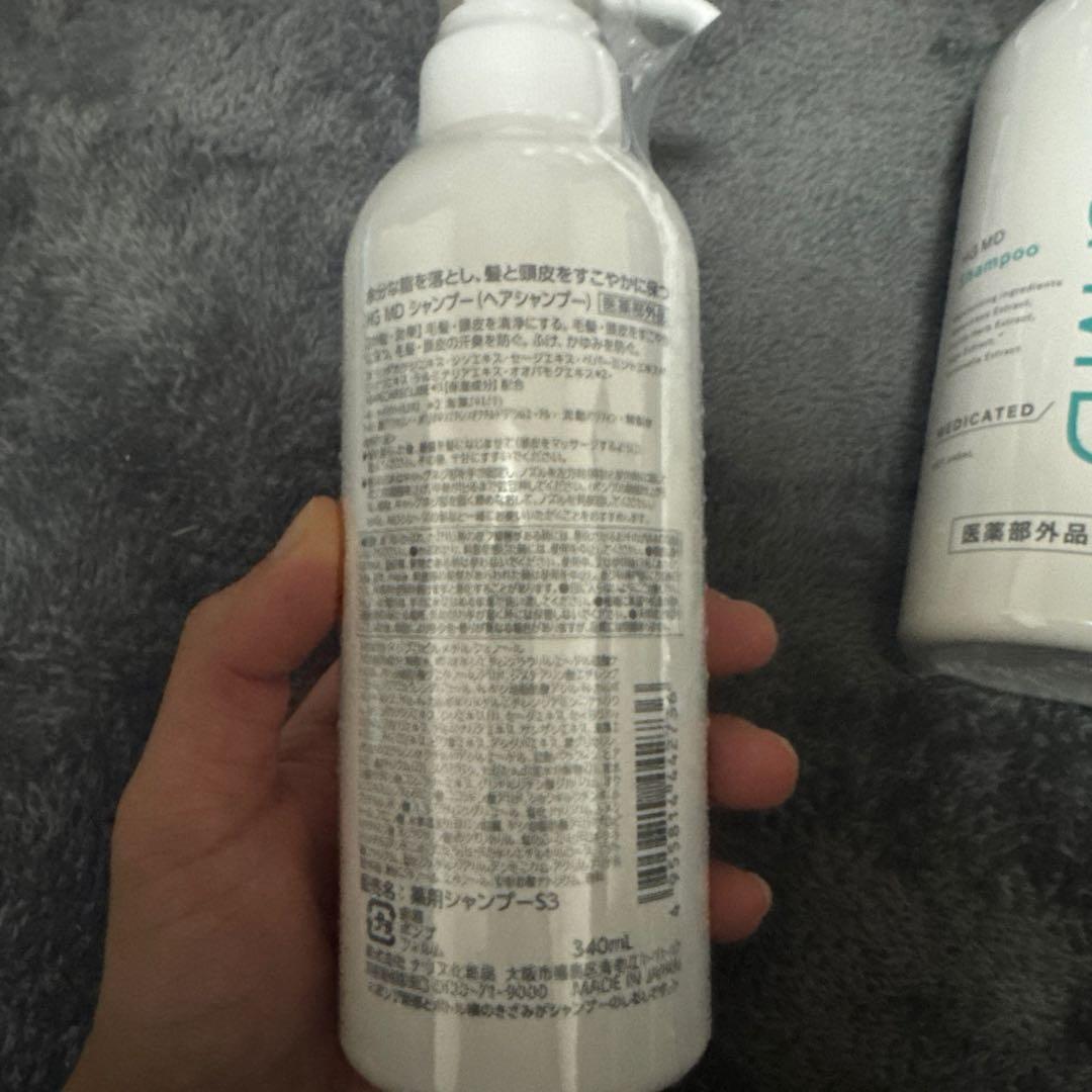 薬用HGドクターズヘアケアシリーズ シャンプー・コンディショナー　各4本