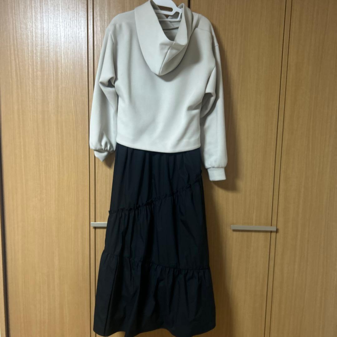 Herlipto ハーリップトゥTrois Logo Docking Dress