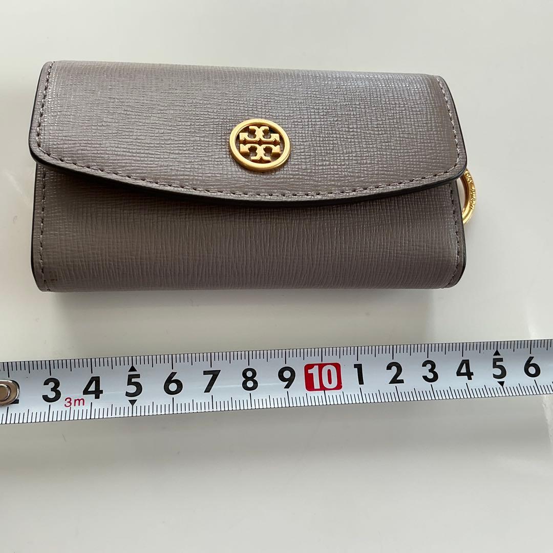 トリーバーチ　グレー レザー キーケース ゴールドロゴ