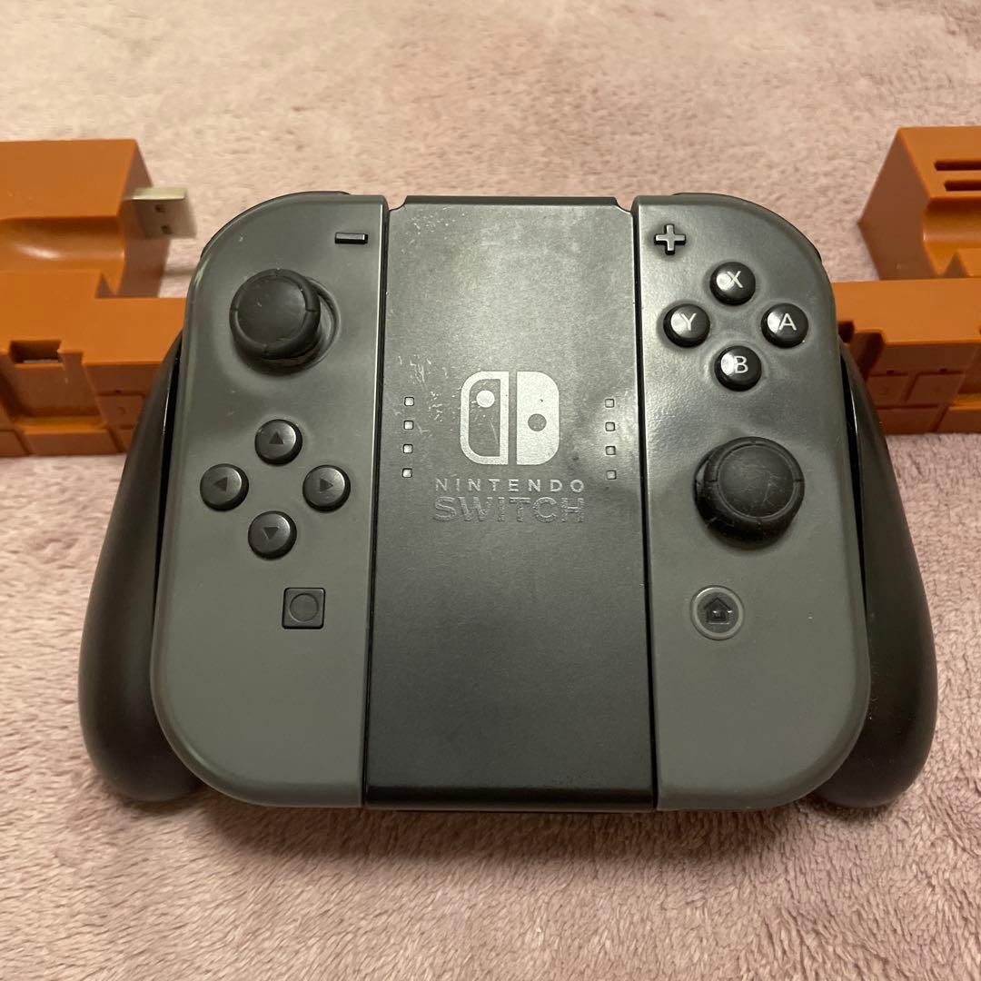 Switch 本体　Joy-Con ×4　充電器セット（箱無し）