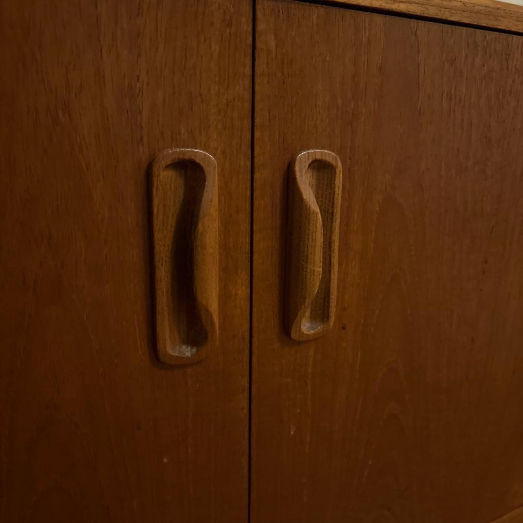 イギリス　ビンテージ食器棚　80's