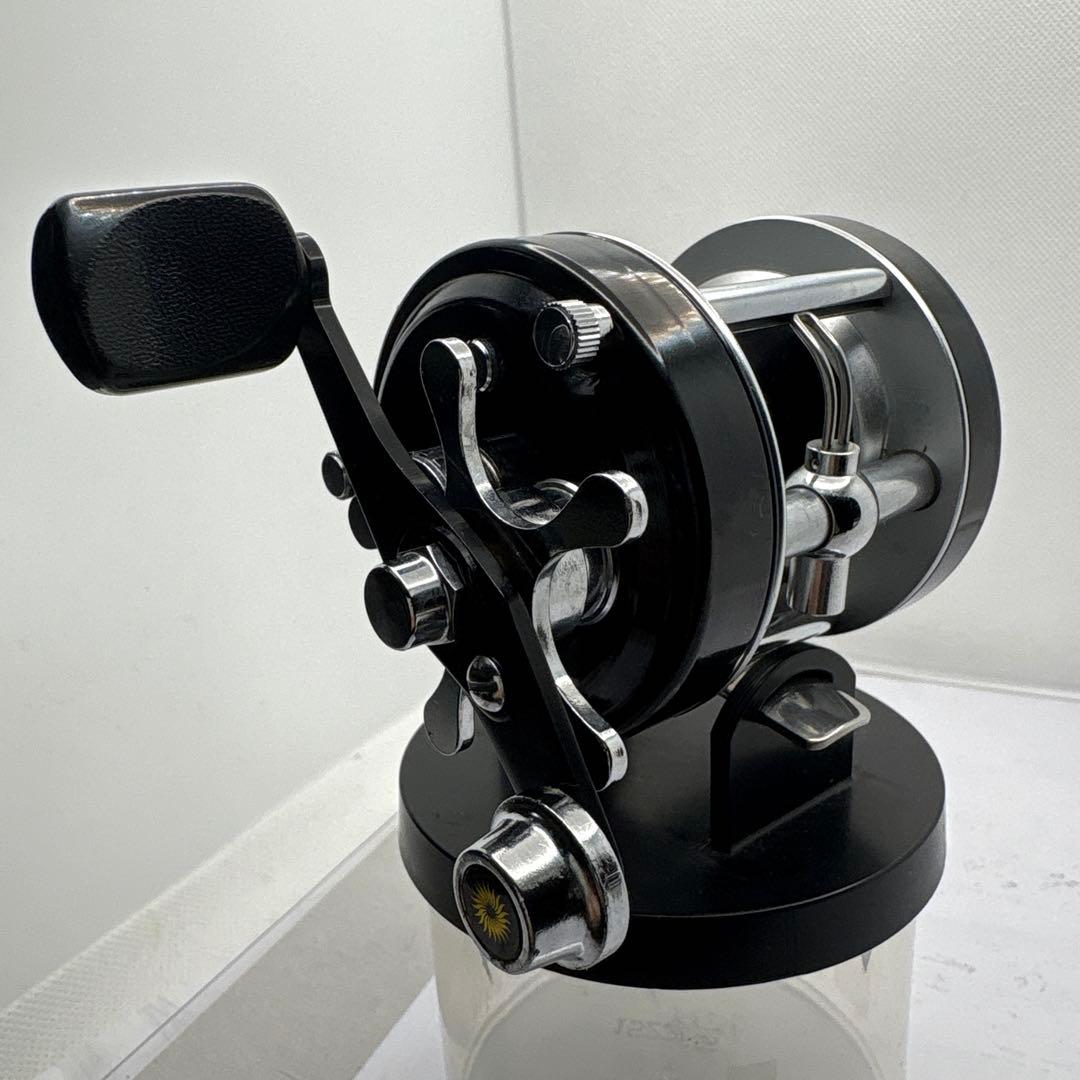 Daiwa ミリオネア3Ｈベイトリール 専用袋付き