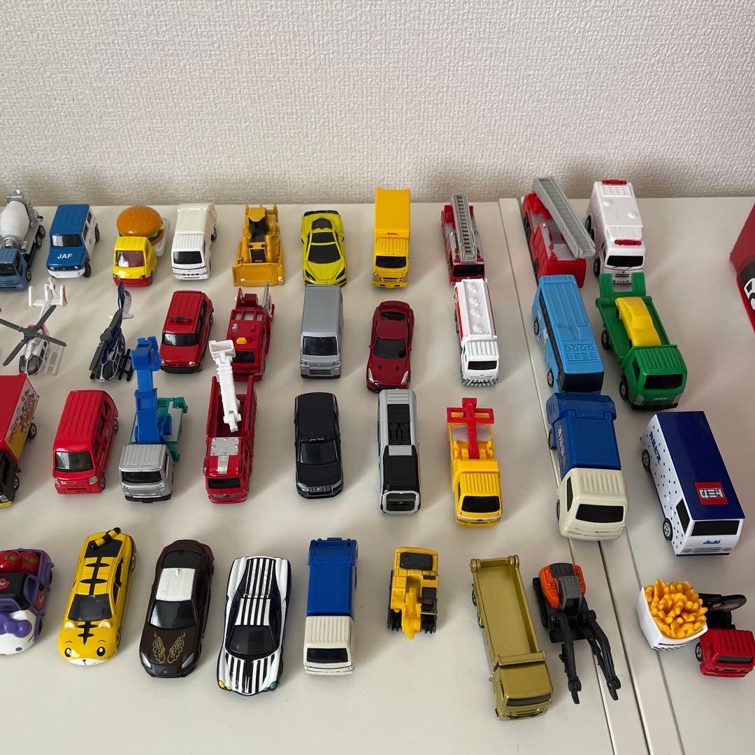 トミカまとめ売り76台