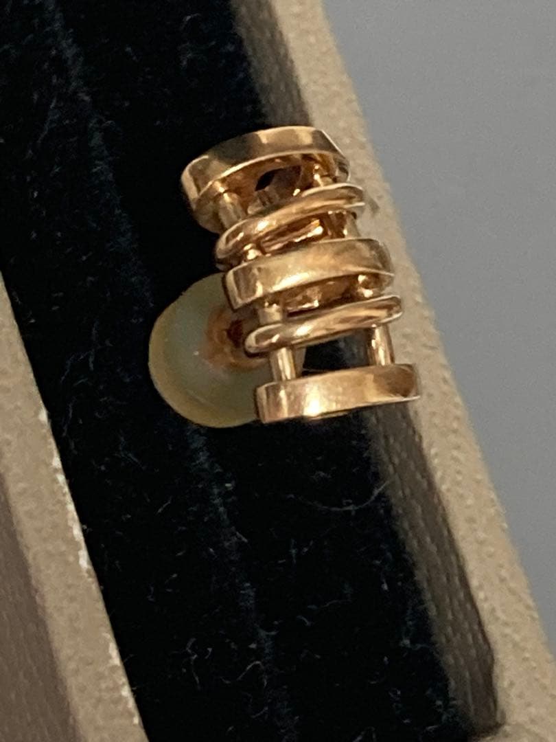 hirotaka ヒロタカ　コントーショニスト　スタッド　ピアス　片耳　k10