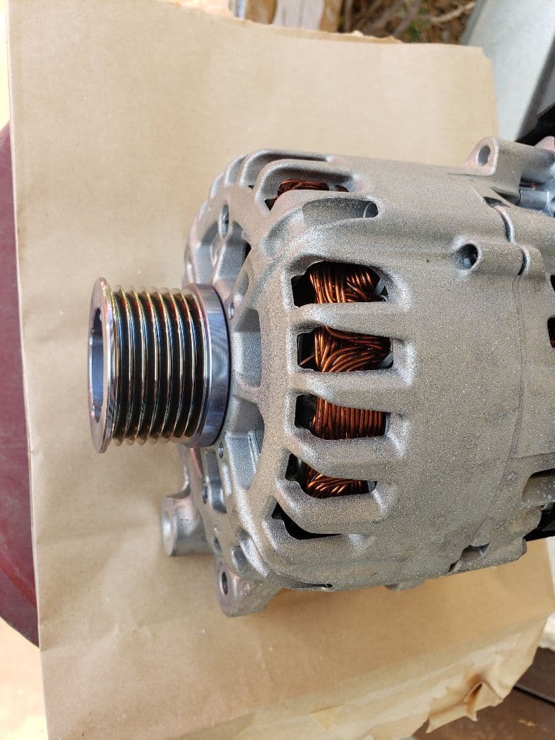 エクストレイル DBA-T32 オルタネーター　　日産　ニッサンパーツ