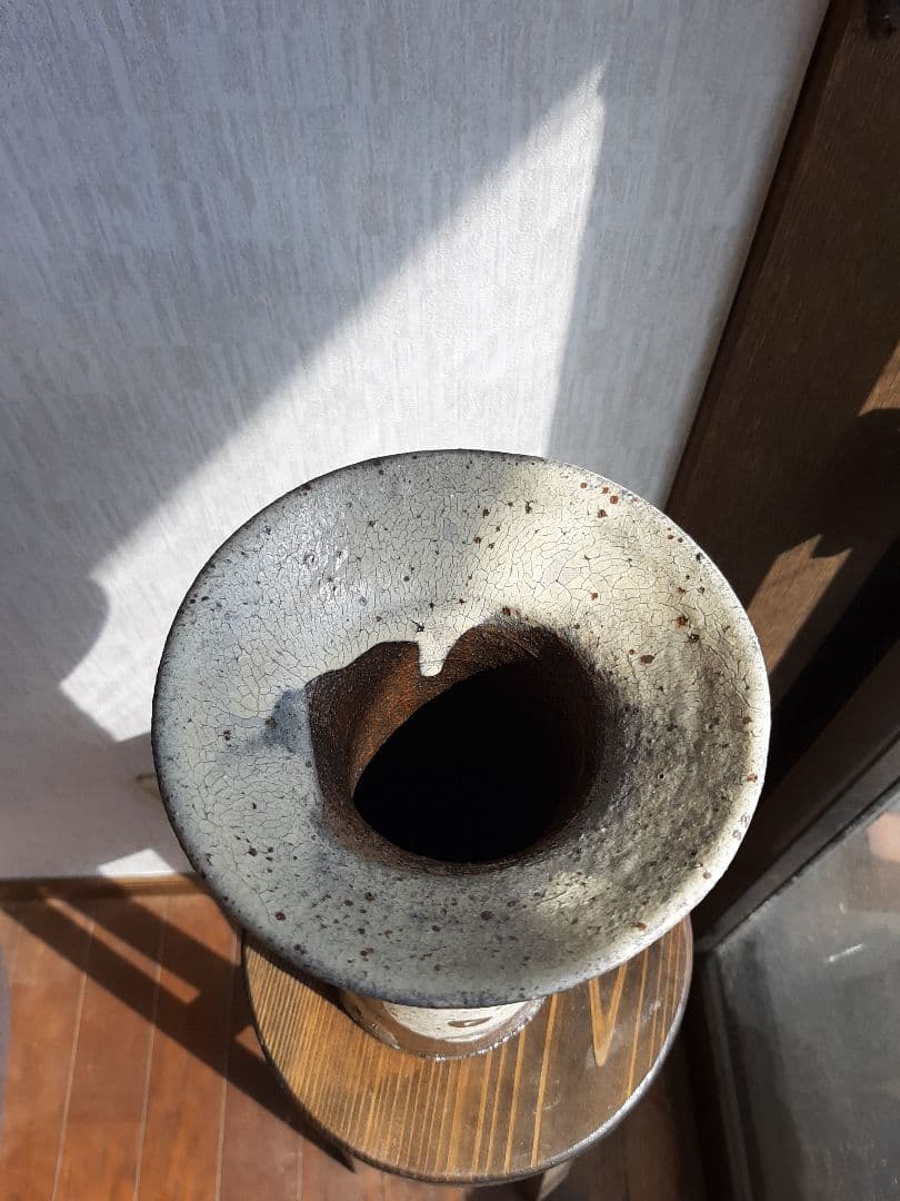 花器　陶器