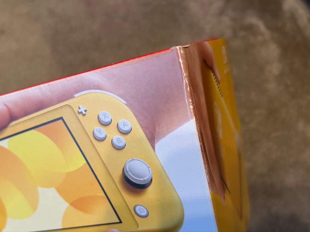 Nintendo Switch Lite イエロー 本体とゲームソフト※箱付き