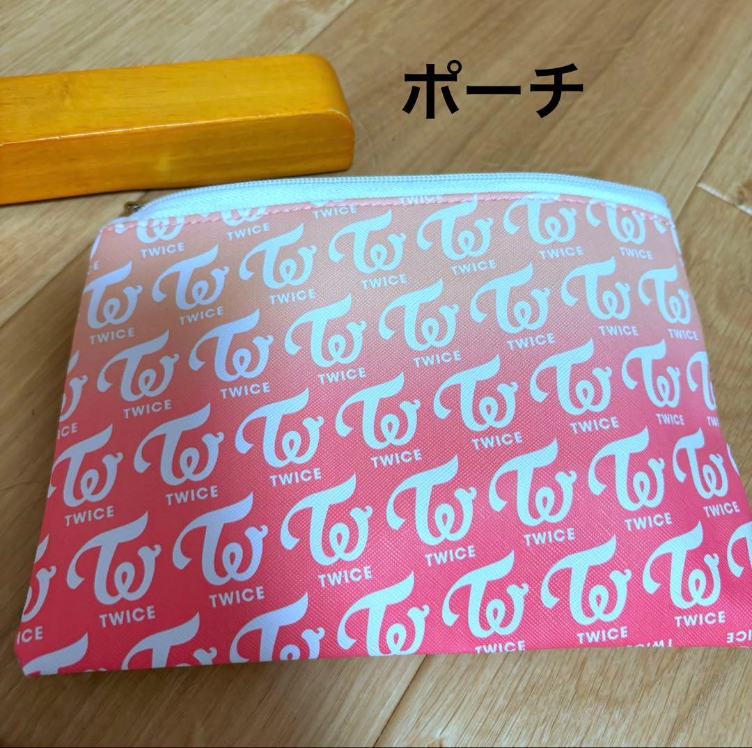 TWICE まとめ売り トレカ、CD等