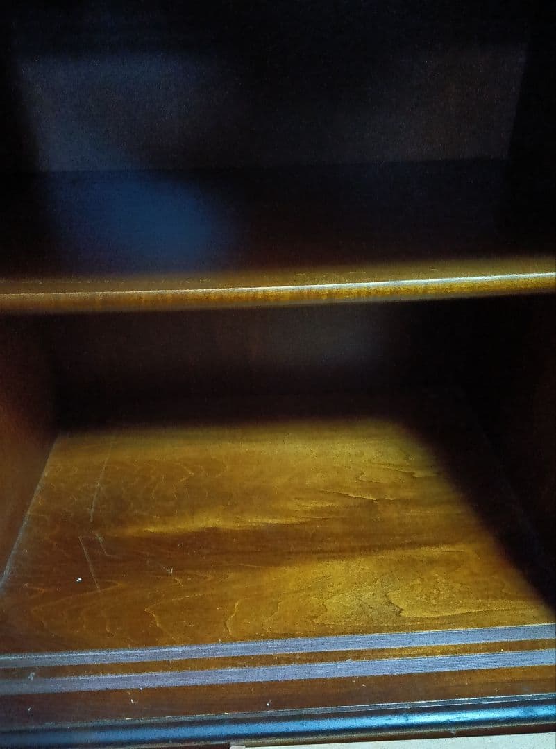 （年代物）カリモク karimoku 食器棚 ガラス扉付き