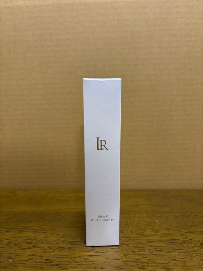 ⚪︎新品　ララビュウ ホワイトC リンクルセラムEX
