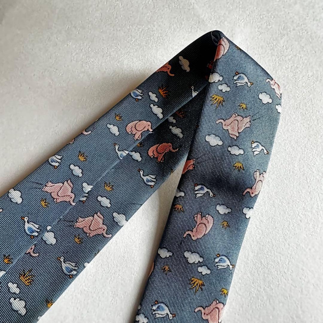 美品　エルメスHERMES 象と雲柄 グレー シルクネクタイ　ヴィンテージ