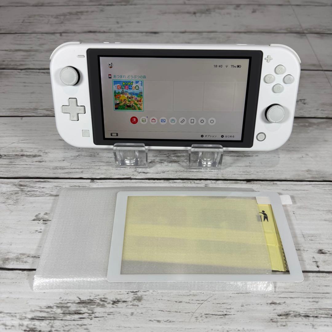 Nintendo Switch Lite カスタム品 eXtremeRate