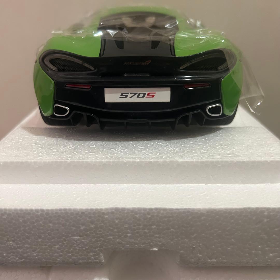 【新品】AUTOart ミニカー マクラーレン　1/18 570S 箱あり