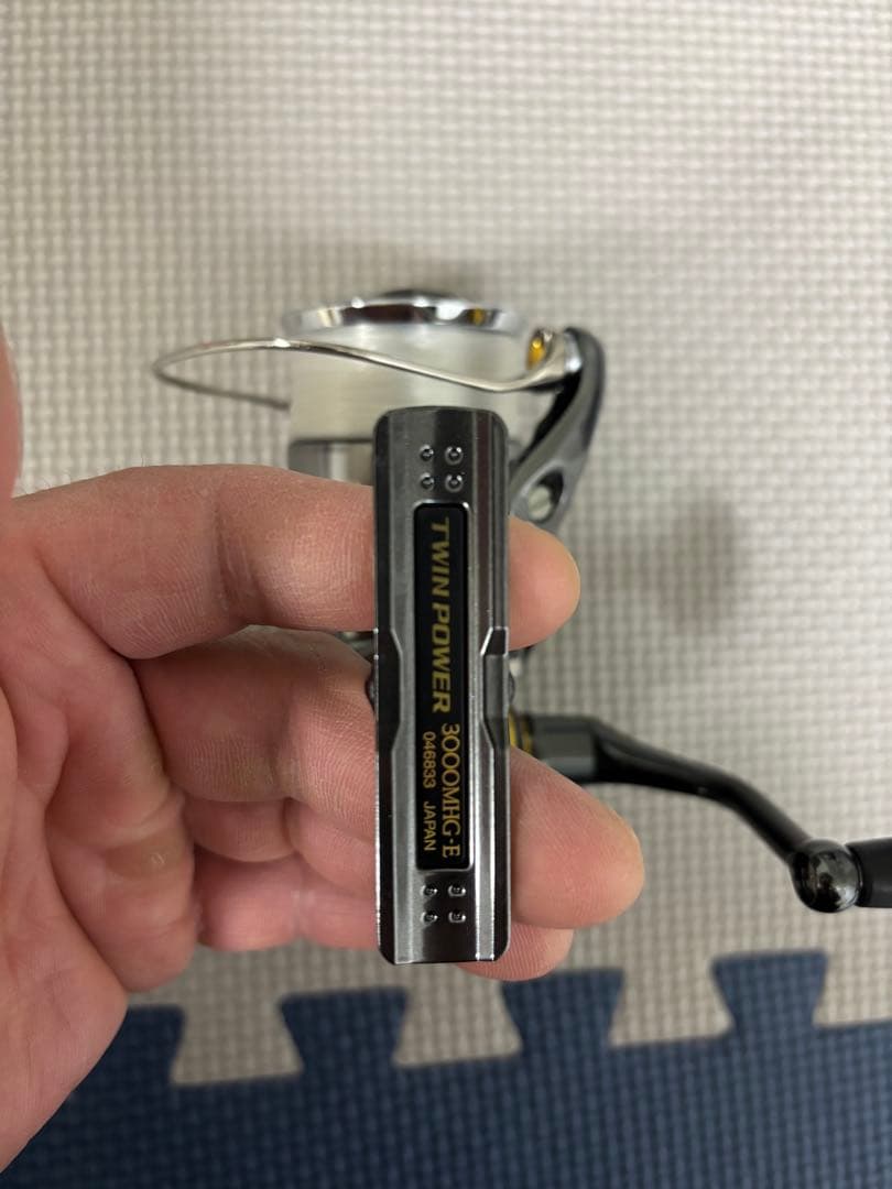 SHIMANO 24 TWIN POWER 3000MHG スピニングリール