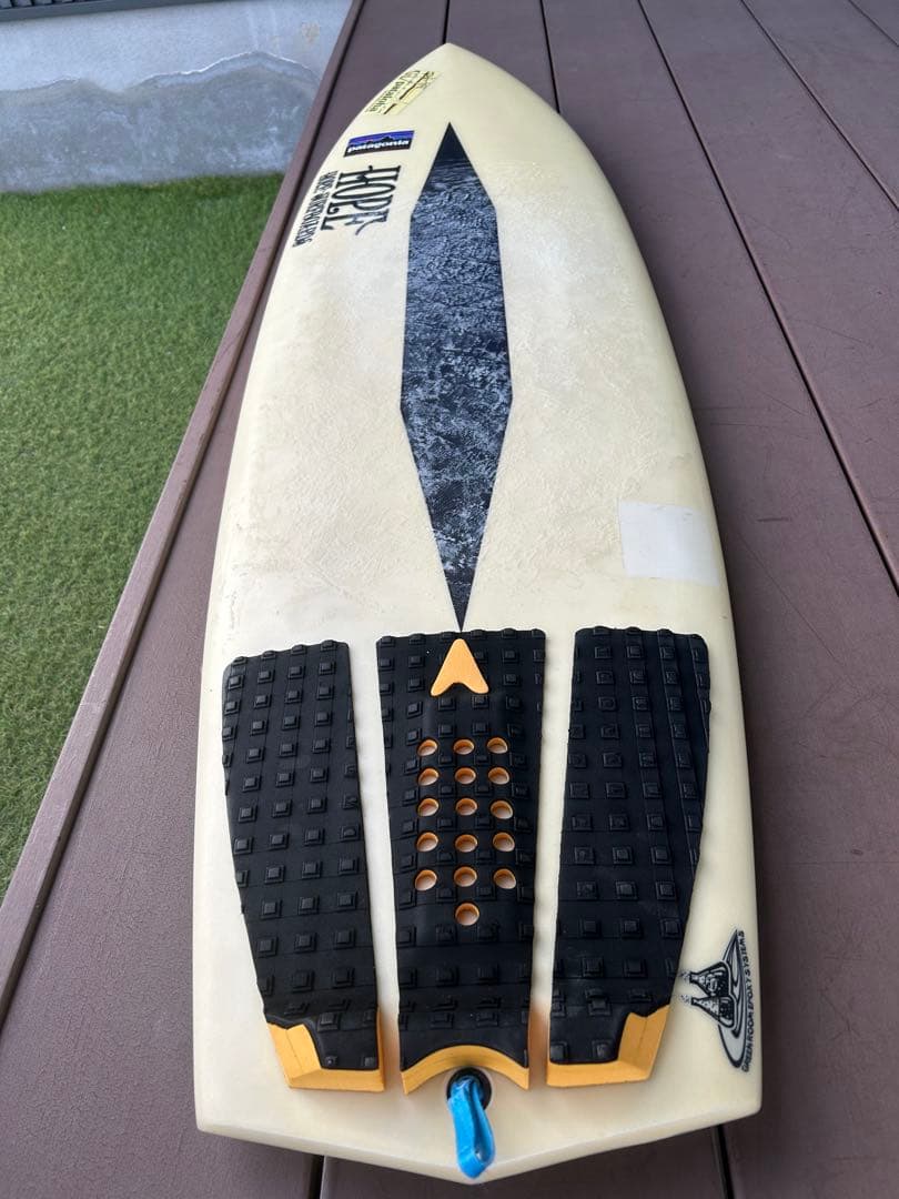 ショートボード 5'6x18’1/16x2’5/16 27L前後