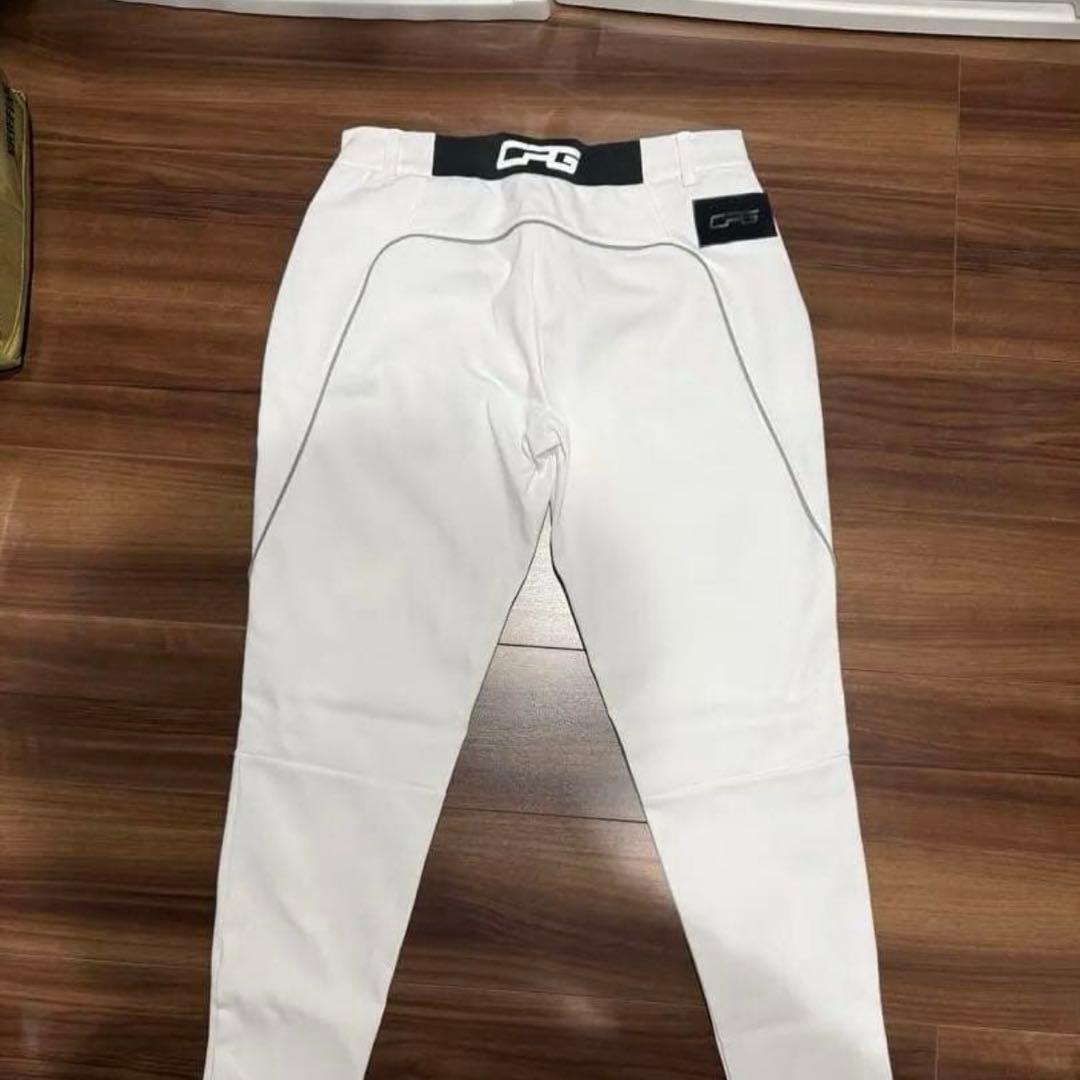 CPG ゴルフ スリムフィット ホワイトパンツ