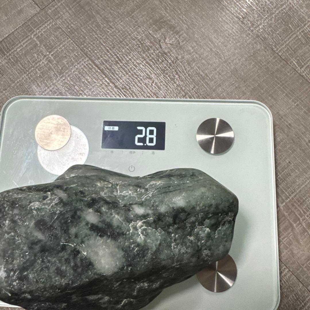 小*ん様 糸魚川 翡翠 2.8kg ひすい ヒスイ 特大‼️
