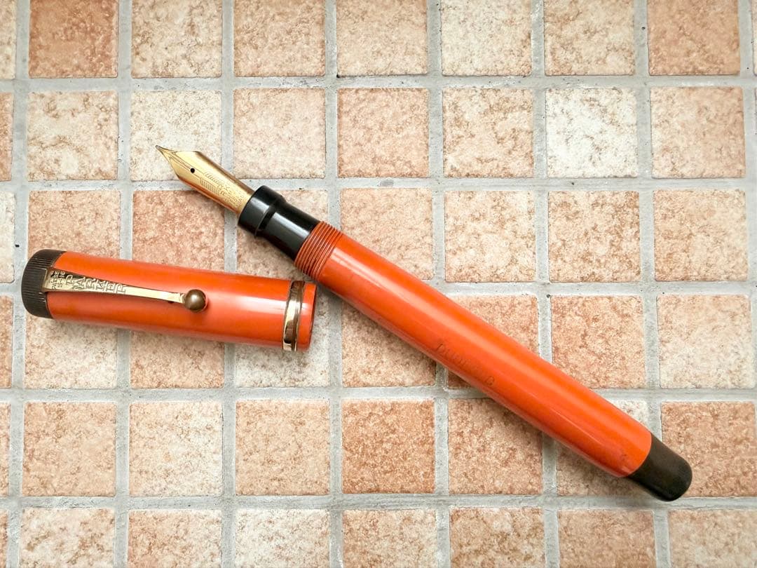 い*ご様 パーカー デュオフォールド シニア ビッグ レッド万年筆