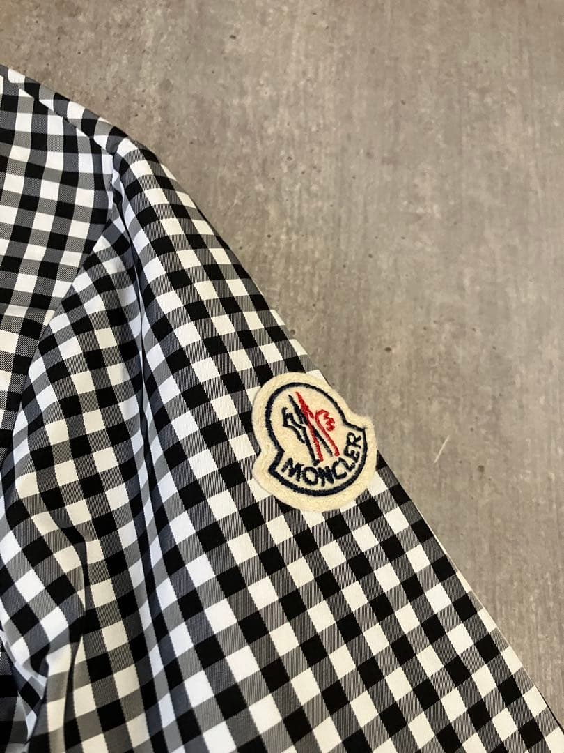 Moncler モンクレール　ナイロンパーカー