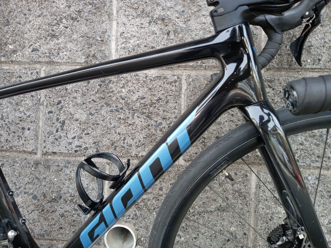 GIANT TCR ADVANCED 2 KOM ジャイアント　カーボン　軽量