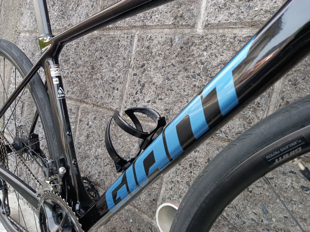 GIANT TCR ADVANCED 2 KOM ジャイアント　カーボン　軽量