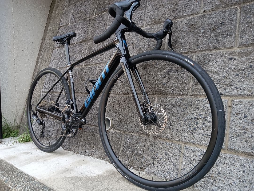 GIANT TCR ADVANCED 2 KOM ジャイアント　カーボン　軽量