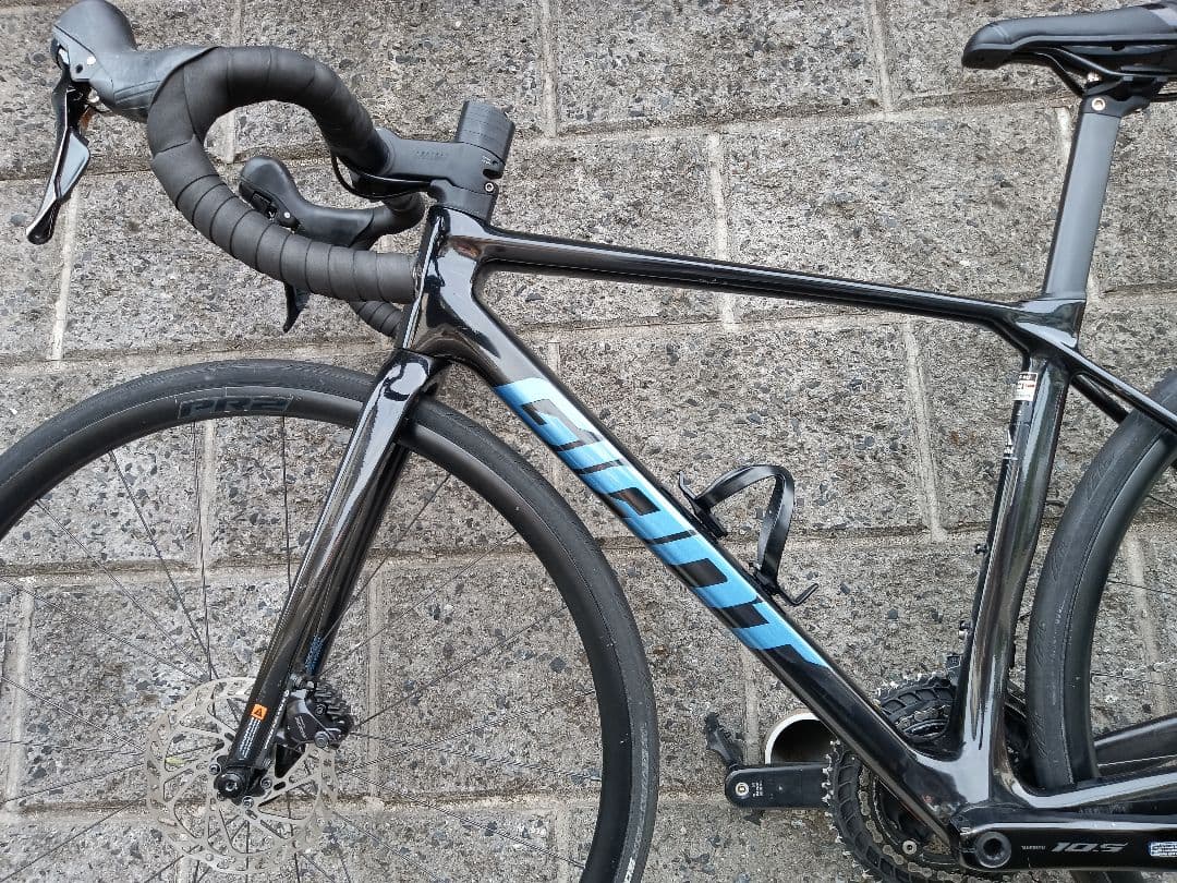 GIANT TCR ADVANCED 2 KOM ジャイアント　カーボン　軽量