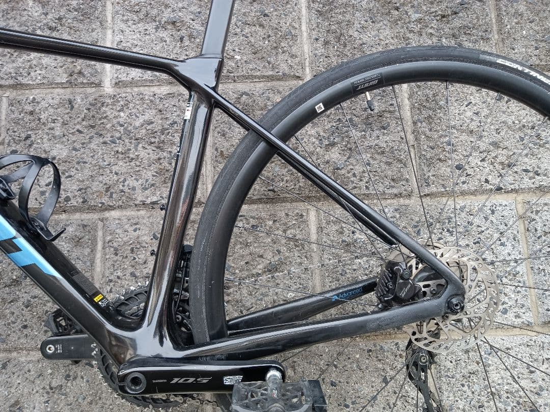 GIANT TCR ADVANCED 2 KOM ジャイアント　カーボン　軽量