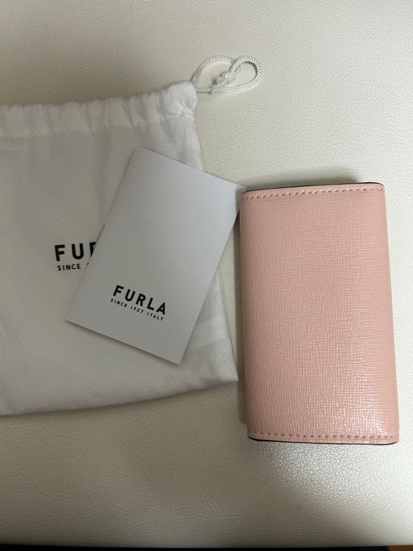 FURLA ピンク レザー キーケース