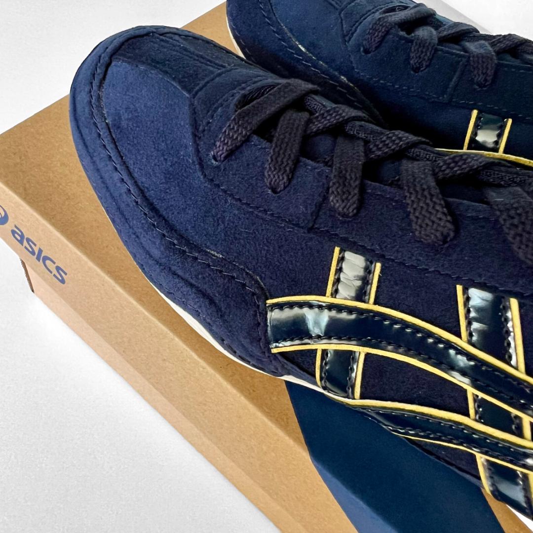 asics レスリングシューズ 1083A001 ネイビーxゴールド27.5cm