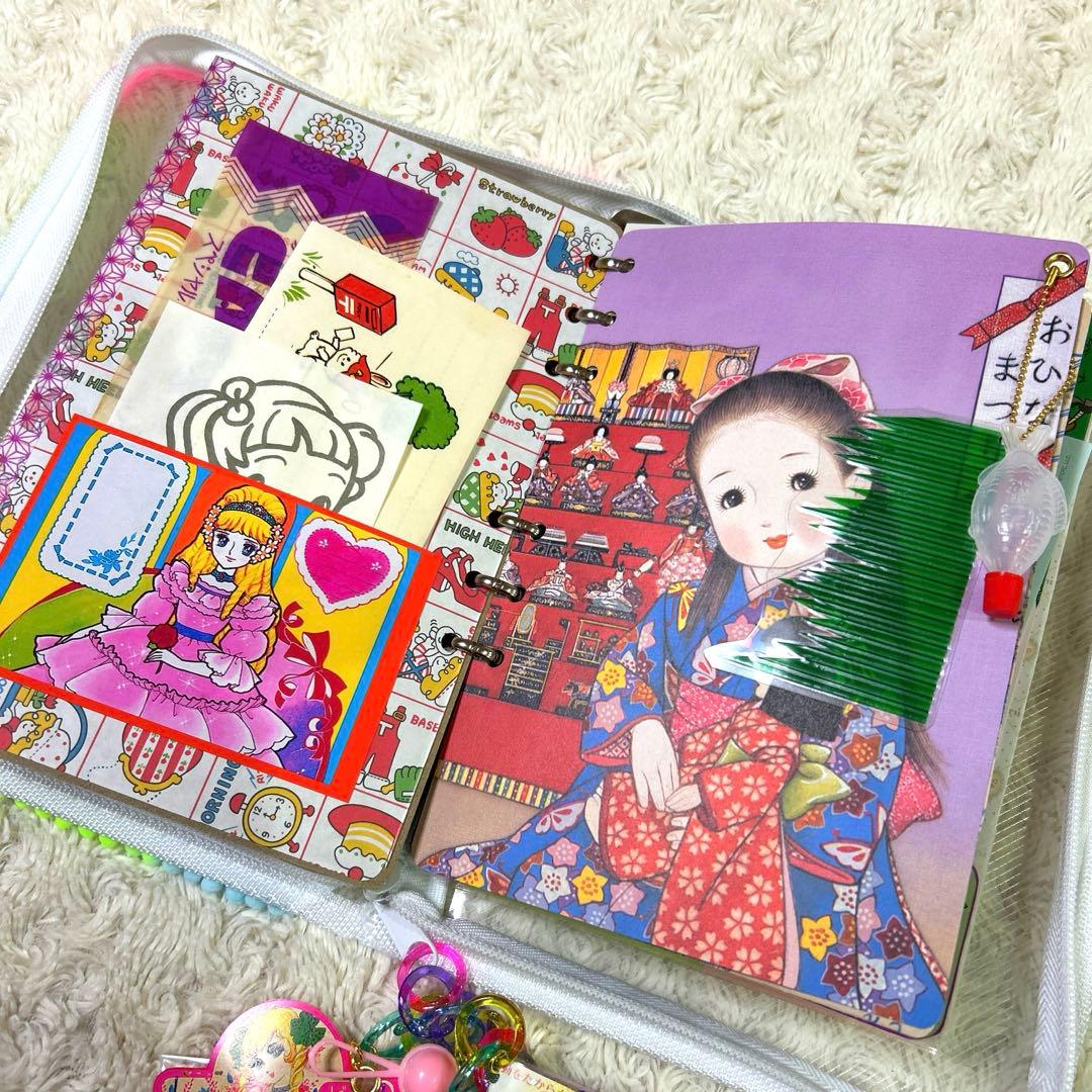 1054 おすそ分けファイル　A5ジッパーバインダー　「おもちゃ箱」
